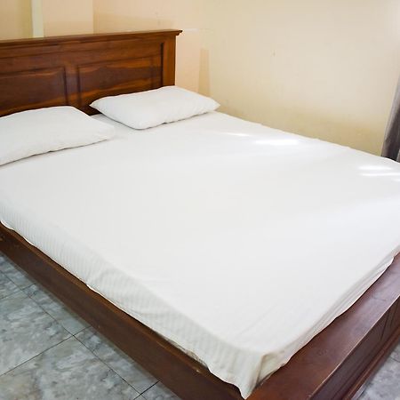 Yoho Adhikarana Mawatha Hotel Colombo Ngoại thất bức ảnh