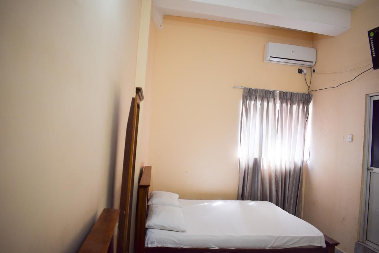 Yoho Adhikarana Mawatha Hotel Colombo Ngoại thất bức ảnh