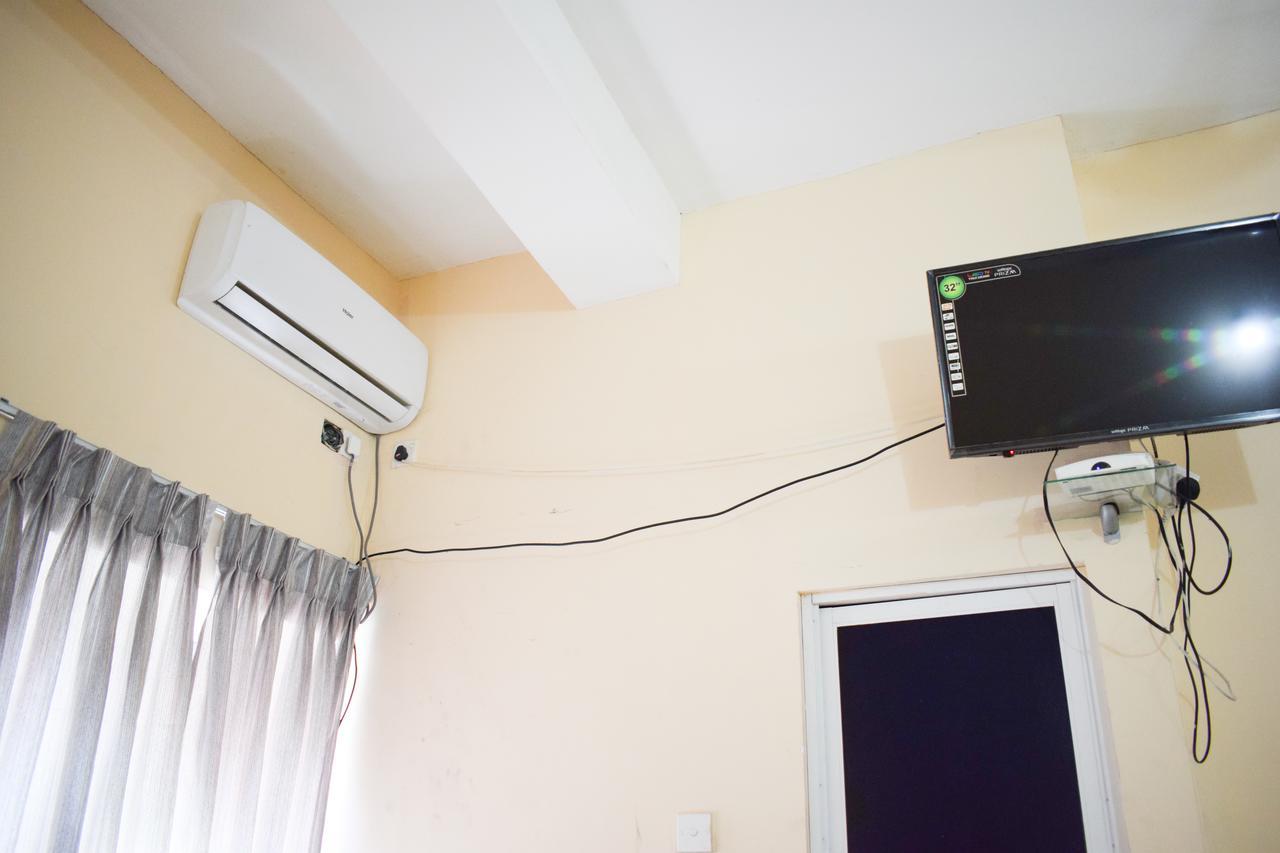 Yoho Adhikarana Mawatha Hotel Colombo Ngoại thất bức ảnh